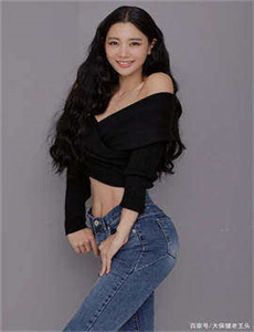 《看B站直播夜月直播-CHINESE熟女老女人HD视频》