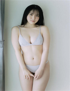 《裸体女人高潮A片-大迪克黑人异族》